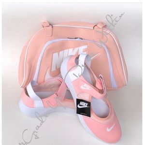 Womans Nike Comforts Set